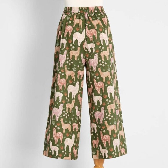 Princess Highway x ModCloth Valley of Llamas Culottes Green AU 6 US 2 - Picture 2 of 9
